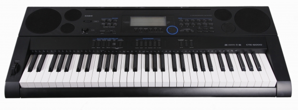 Синезатор Casio СTK 6000 воспроизводит 700 стилей